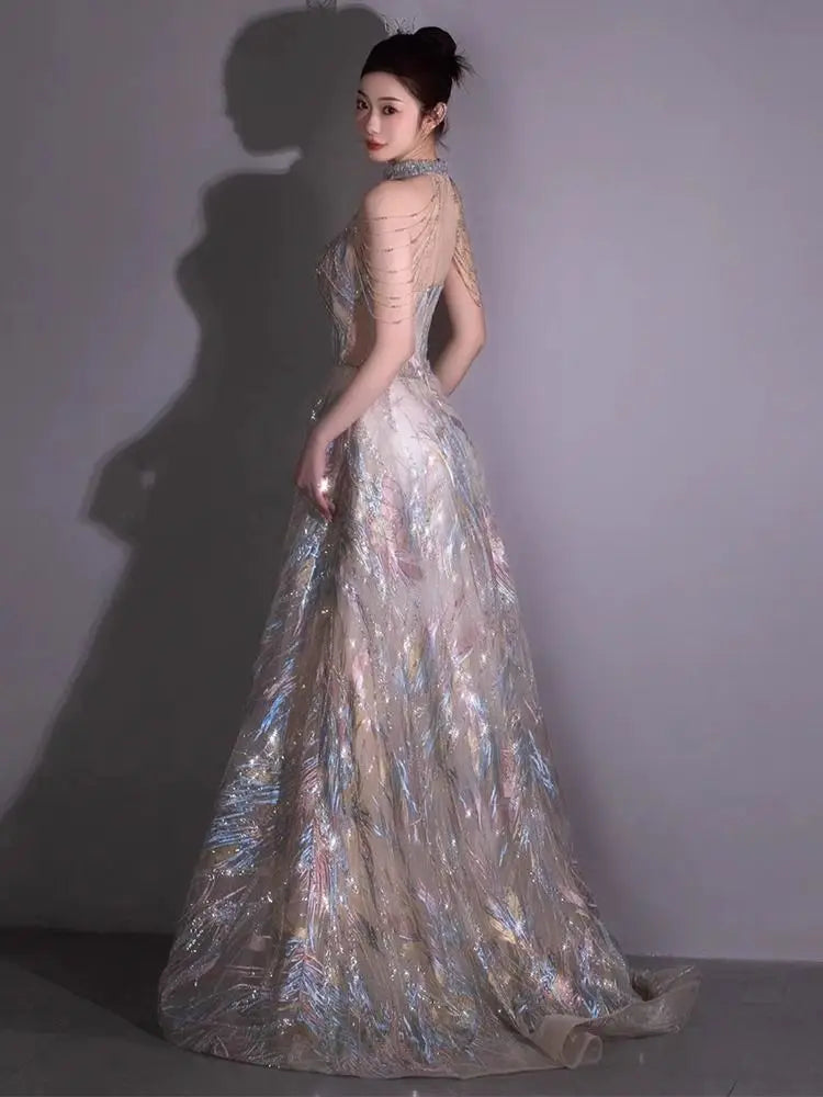 The elegant halter-neck slimming evening gown for women suits various occasions like banquet hosting with high-end charm. Beauty hair & fashionfj