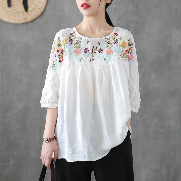 Retro Embroidery Small Flower Round Neck Short-Sleeved T-Shirt Women Loose Baby Shirt Summer And Autumn New Five-Point Sleeve Cotton Top Beauty hair & fashionfj