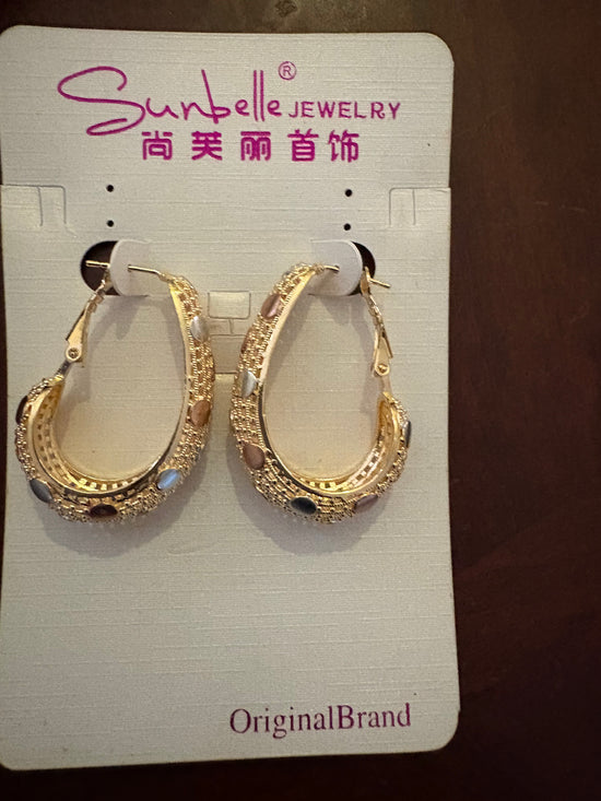 Sunbelle eating Beauty hair & fashionfj