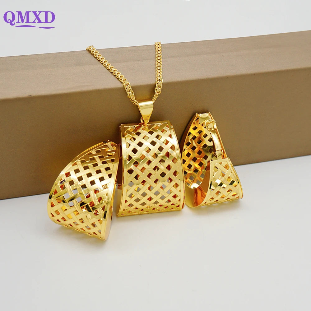 Fashion Dubai Jewelry Sets Gold Color Pendant Copper Classic Earrings Necklace For Women Daily Wear Party Anniversary Gifts