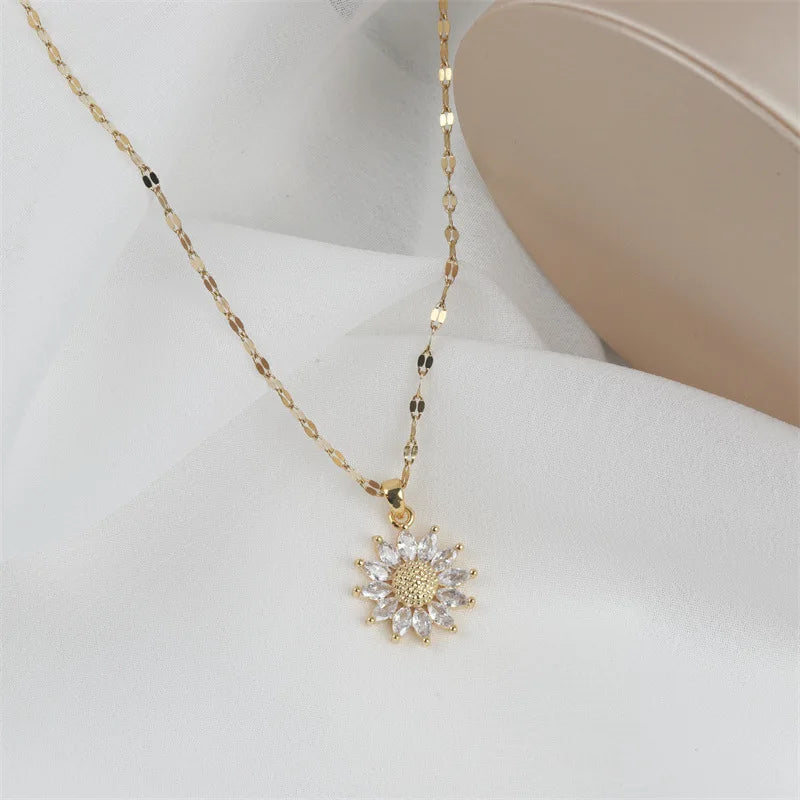 1PCS Gold-color Necklace Ladies Light Luxury Style Flower Pendant Inlaid Zirconia Titanium Steel Chain Holiday Jewelry Beauty hair & fashionfj