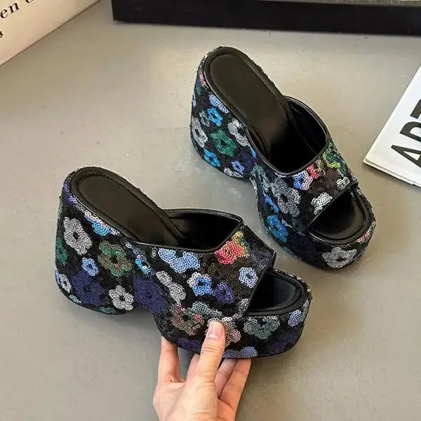 Slippers Women Summer On A Wedge Luxury Slides Shoes Flower Platform Pantofle Designer 2025 Floral Bling Fashion Shoes Woman&