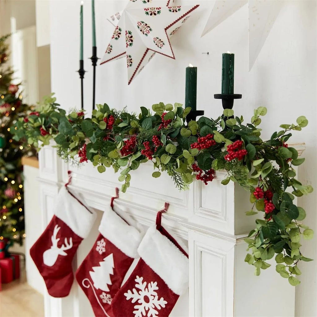 Christmas decoration 6.3ft Xmas Garland Artificial Berries Garland Holiday Xmas cabinet, table Artificial leaf decor wreath