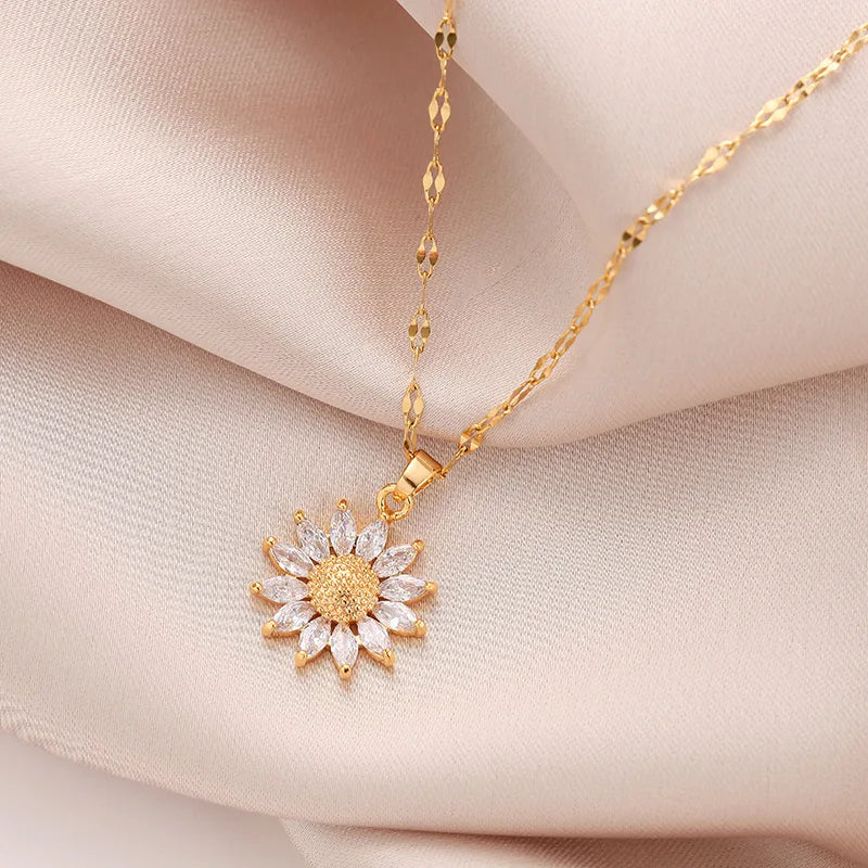 1PCS Gold-color Necklace Ladies Light Luxury Style Flower Pendant Inlaid Zirconia Titanium Steel Chain Holiday Jewelry Beauty hair & fashionfj