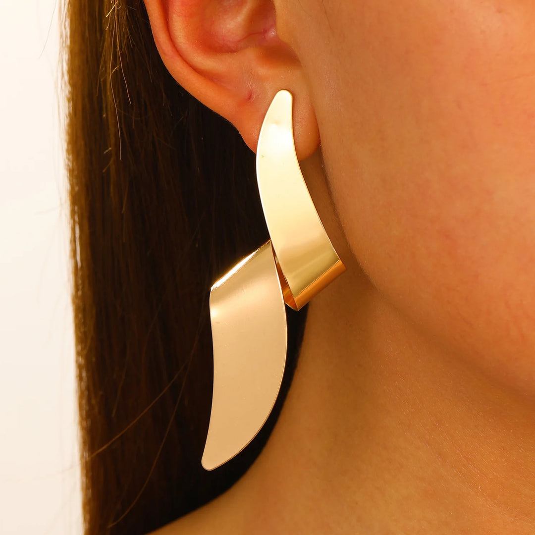 Exaggerated Gold Color Heart Oval Earrings For Women Metal Earing Jewelry 2025 Trending Irregular Wrinkled Geometric Earrings