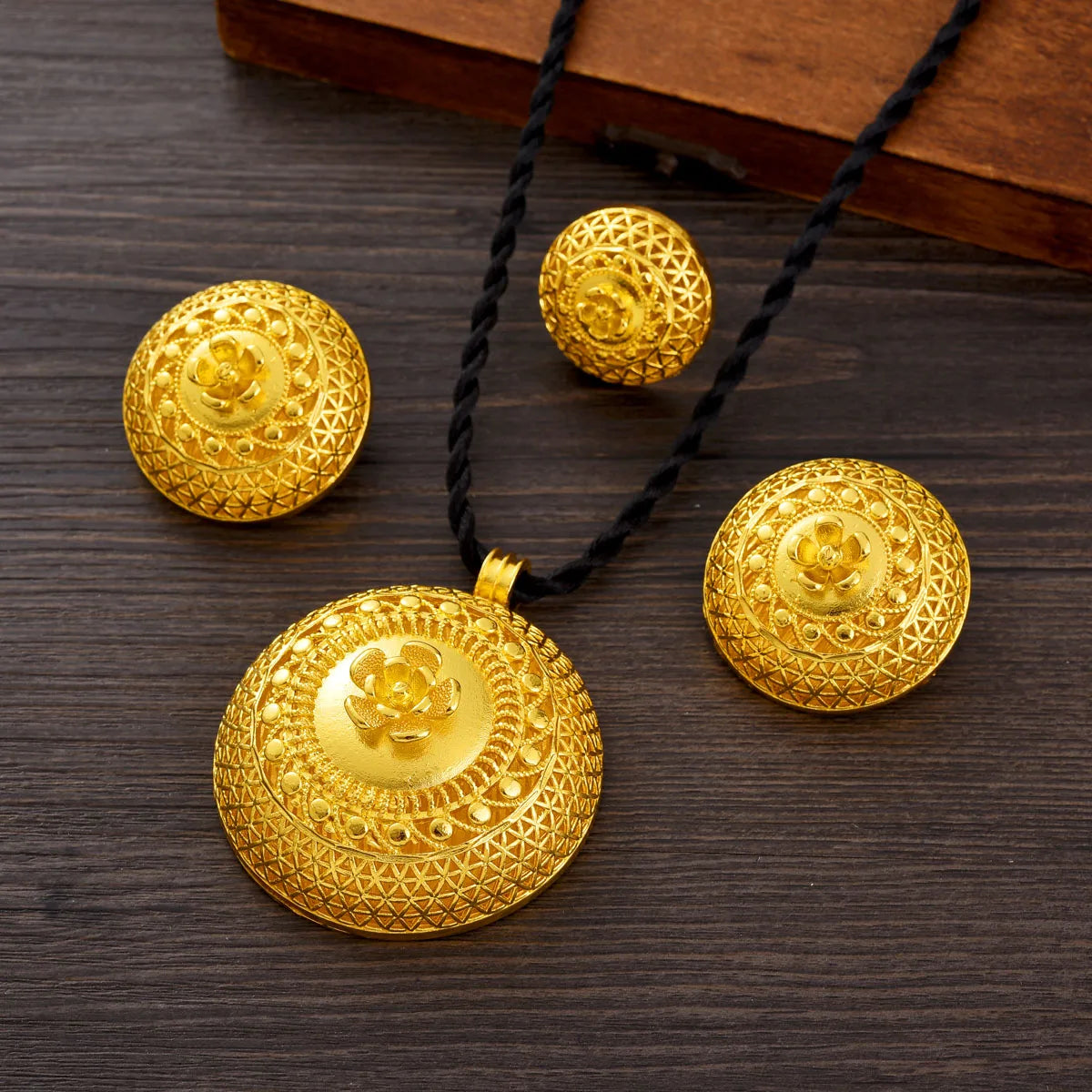 African Women Classic Ethnic Style Jewelry Set Golden Color Pendant Necklace Earrings Ethiopian Bridal Wedding Luxury Gift