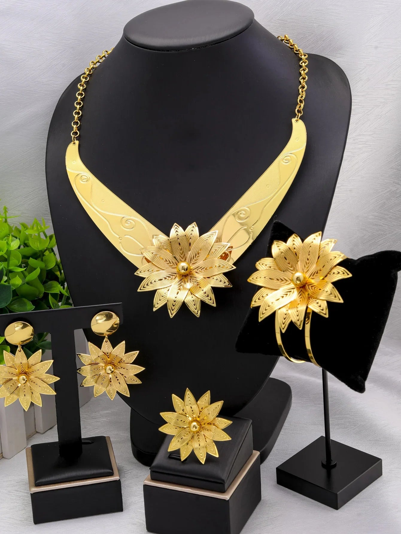 Women Necklace Earrings Ring Bracelet Jewelry Sets Flower Pendant Gold Plated Luxury Nigerian Dubai Gold Jewelery Set Beauty hair & fashionfj