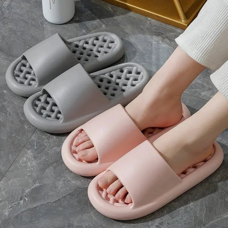 Shit-stepping Feeling Slippers for Summer Indoor Use, Non-slip, Wear-resistant and Water-draining , Suitable for Bathroom Use Beauty hair & fashionfj