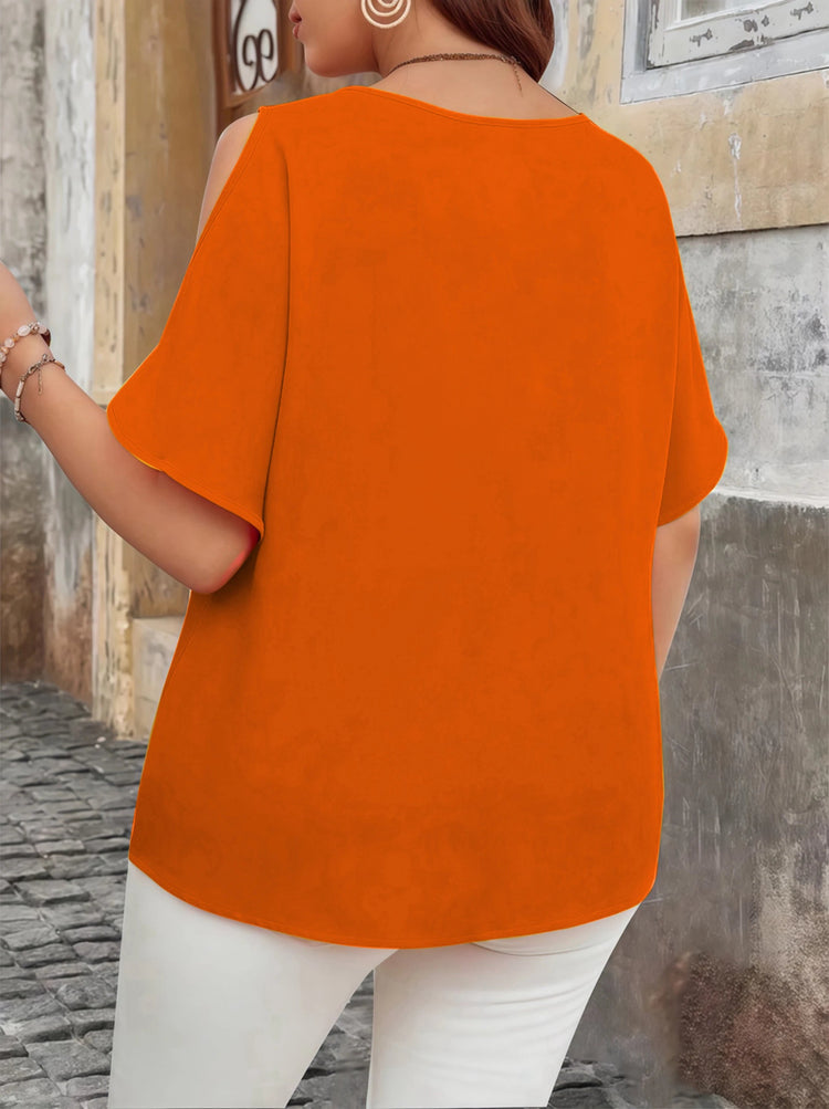 Elegant Off-Shoulder Wave V-Neck T-Shirt - Solid Color Plus Size Women&