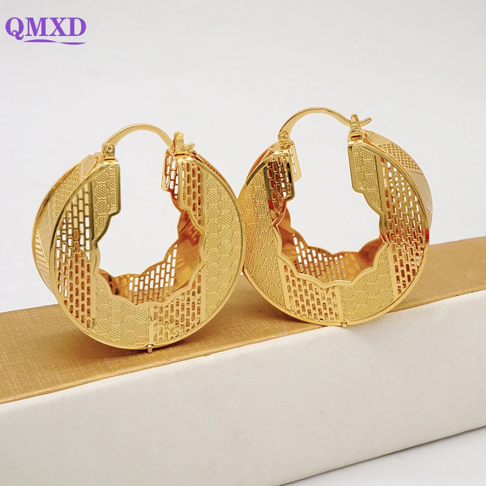 Fashion Dubai Jewelry Sets Gold Color Pendant Copper Classic Earrings Necklace For Women Daily Wear Party Anniversary Gifts