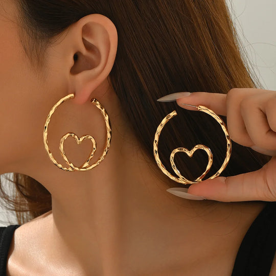 Gold Heart Earrings Women Elegant Hollow Love Dangle Earrings for Women Party Wedding Gift Fashion Jewelry Accessories