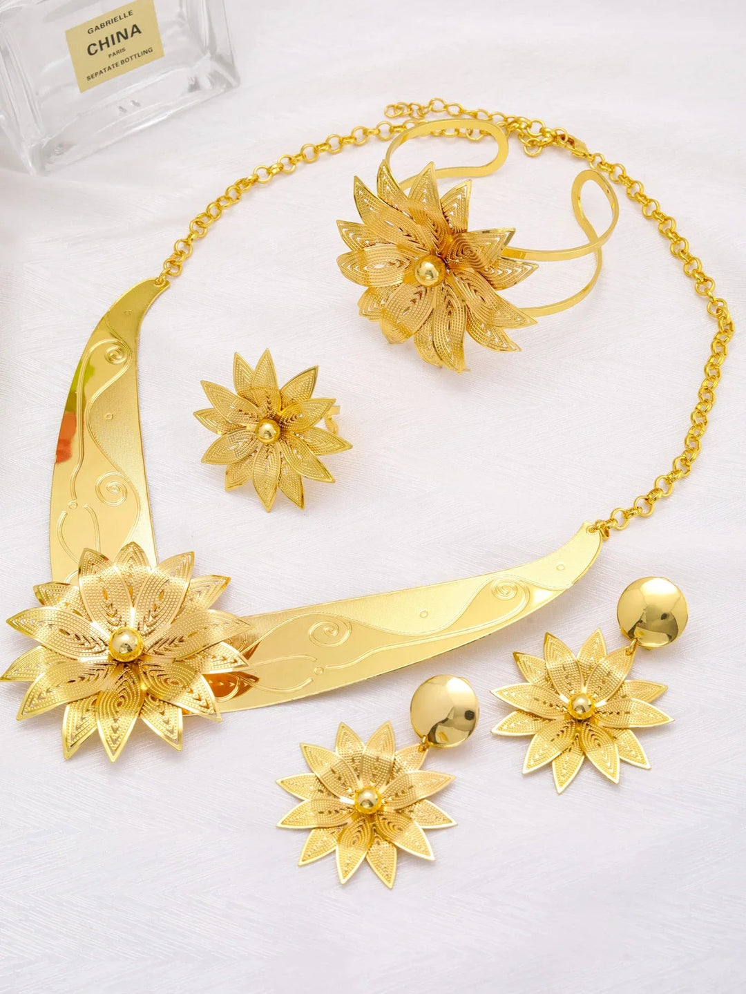 Women Necklace Earrings Ring Bracelet Jewelry Sets Flower Pendant Gold Plated Luxury Nigerian Dubai Gold Jewelery Set Beauty hair & fashionfj