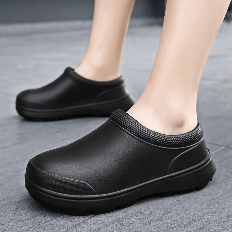 Slippers for Men and Women, Summer Kitchen Waterproof Shoes, Non-Slip, Portable and Comfortable Sandals for Work, Thick-Soled Outer Wear Toe-Toe Shoes