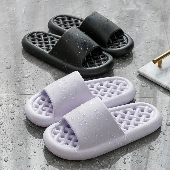 Shit-stepping Feeling Slippers for Summer Indoor Use, Non-slip, Wear-resistant and Water-draining , Suitable for Bathroom Use Beauty hair & fashionfj