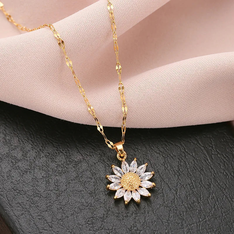 1PCS Gold-color Necklace Ladies Light Luxury Style Flower Pendant Inlaid Zirconia Titanium Steel Chain Holiday Jewelry Beauty hair & fashionfj