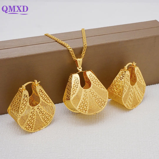 Fashion Dubai Jewelry Sets Gold Color Pendant Copper Classic Earrings Necklace For Women Daily Wear Party Anniversary Gifts