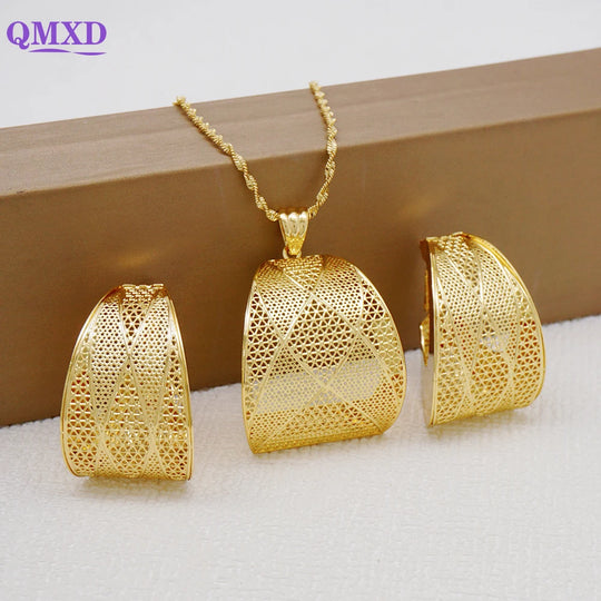 Fashion Dubai Jewelry Sets Gold Color Pendant Copper Classic Earrings Necklace For Women Daily Wear Party Anniversary Gifts