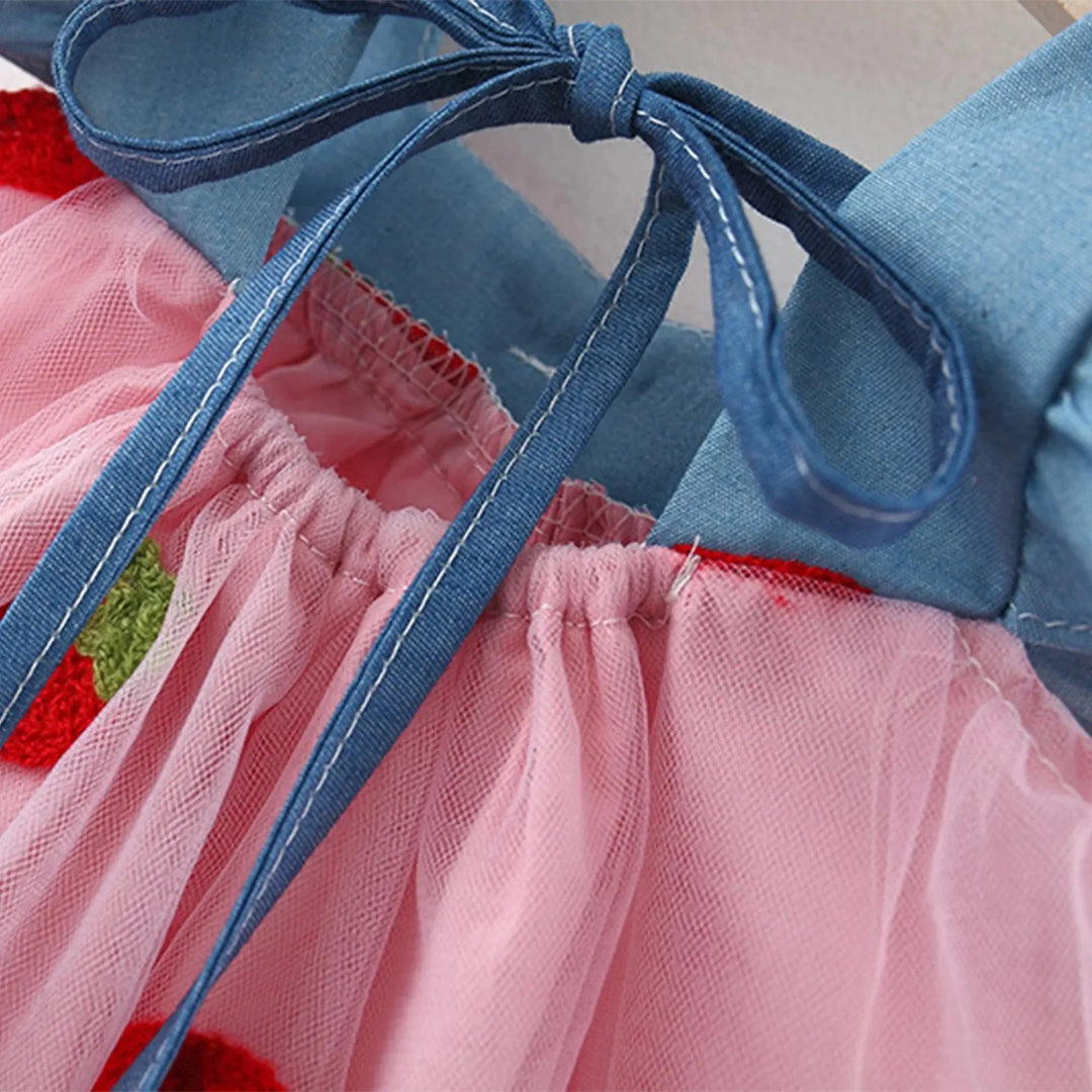 (0-3 Years) Summer New Girls Dress Small Flying Sleeve Bow A-child Dress Embroidered Strawberry Cool Princess Dress Beauty hair & fashionfj