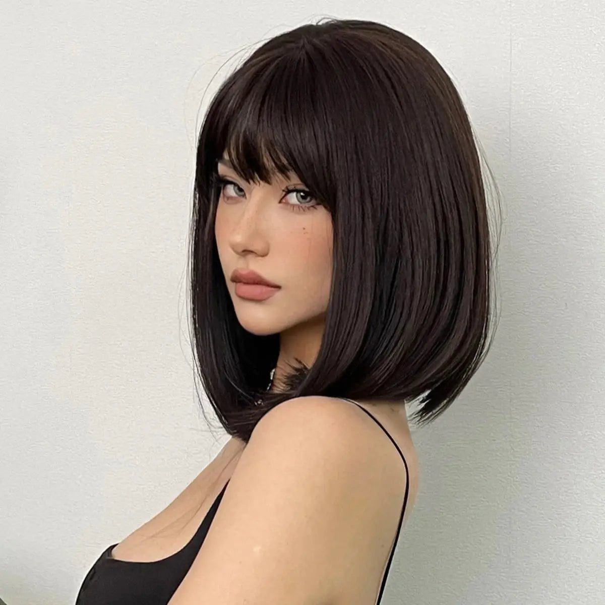 Short Black Brown Synthetic Natural Hair Wigs for Women Bob Straight Wig with Bangs High Temperature Daily Cosplay Party Wigs Beauty hair & fashionfj